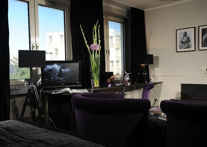 Hotel Friends Downtown 4*