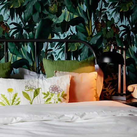 מלון Friends Downtown