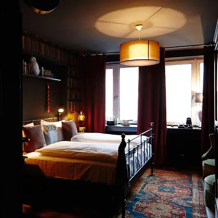 מלון Friends Downtown