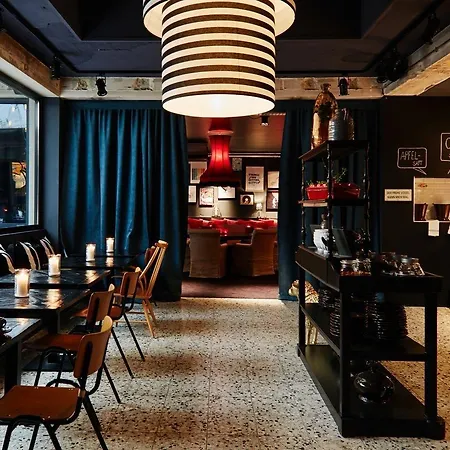 Hotel Friends Downtown