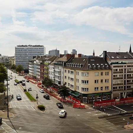 Hotel Friends Downtown 4*