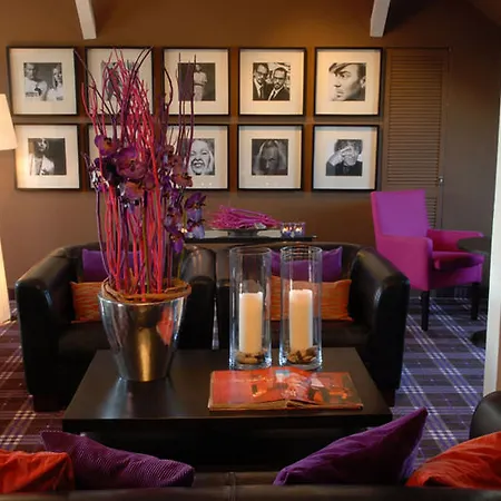 Friends Downtown Dusseldorf