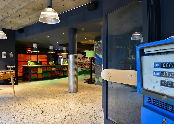 Hotel Friends Downtown 4*