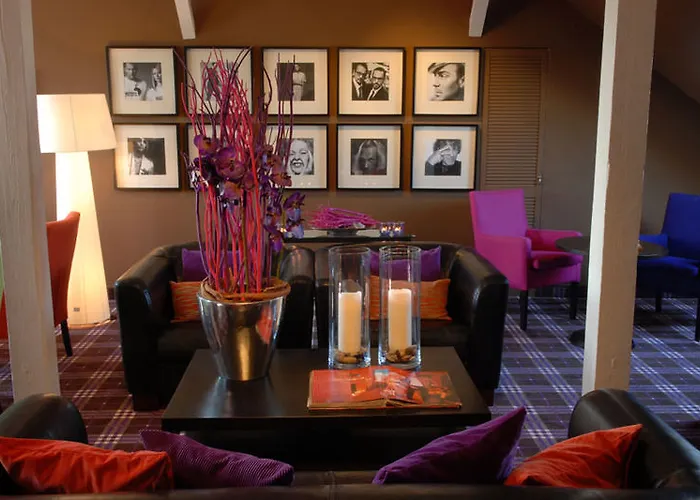 Friends Downtown 杜塞尔多夫