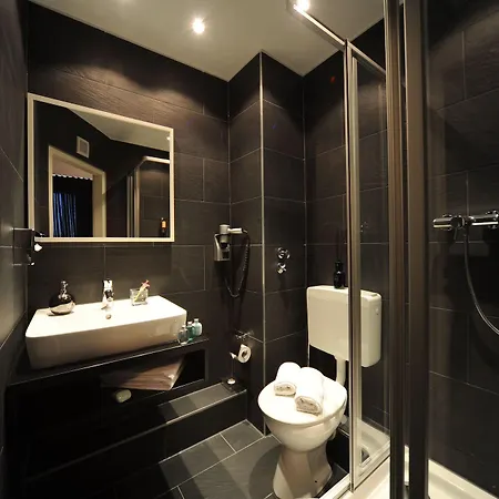 Friends Downtown Szálloda Düsseldorf