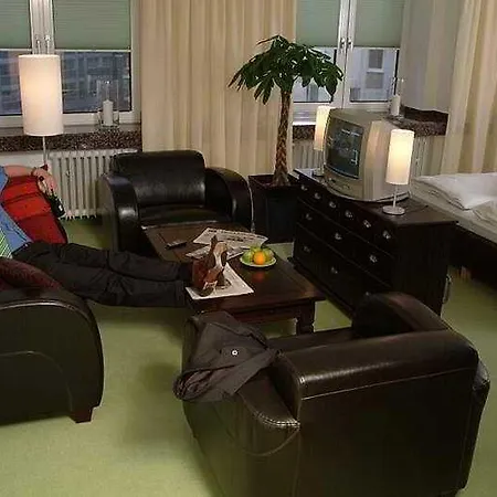 Hotel Friends Downtown 4*
