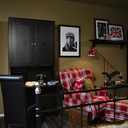 Hotel Friends Downtown 4*